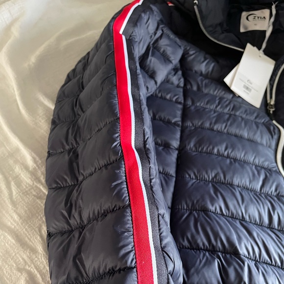 Zyia Telluride puffer jacket - Picture 2 of 5